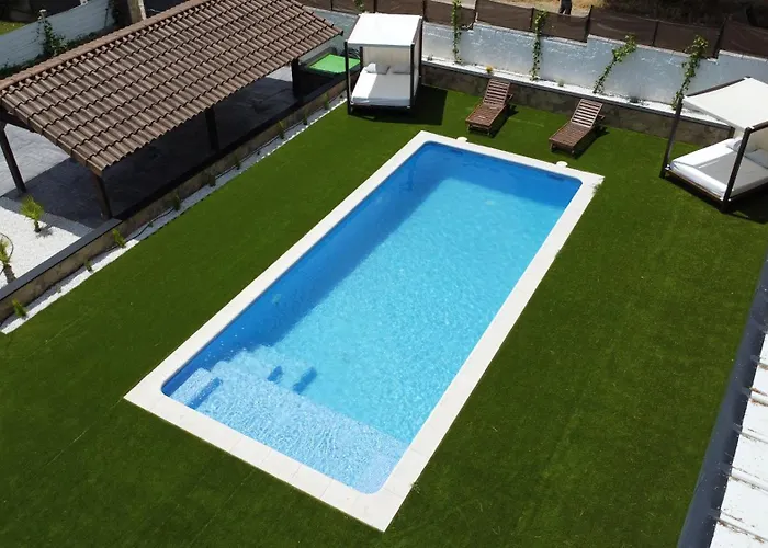 Chalet Oasis, Piscina, Barbacoa, Jardin, Amigos, Familia, Grupos, Casa, Villa